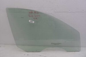 Изображение товара 106104 - 00106104 steklo dveri perednej pravoj Dodge Nitro