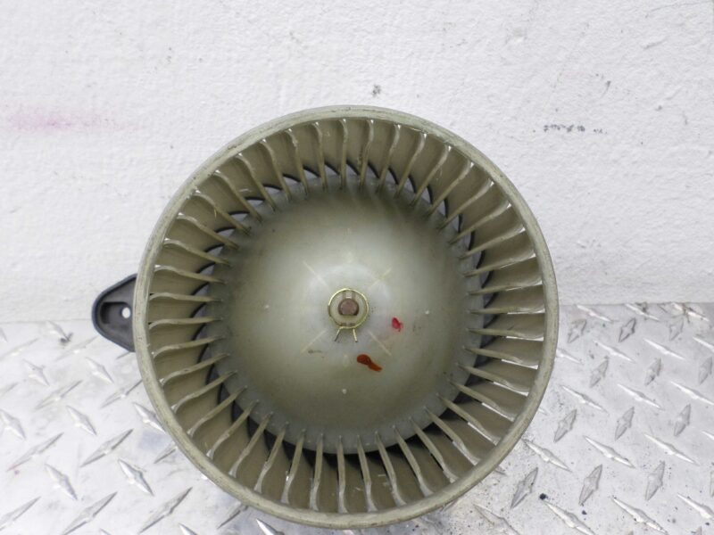 Изображение товара 106111 - 00106111 ventilyator otopitelya (motorchik pechki)