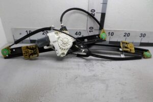 Изображение товара 106113 - 00106113 steklopodemnik perednij levyj 