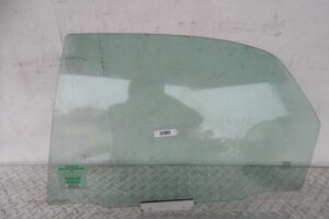 Изображение товара 106260 - 00106260 steklo dveri zadnej levoj Volvo 850 3