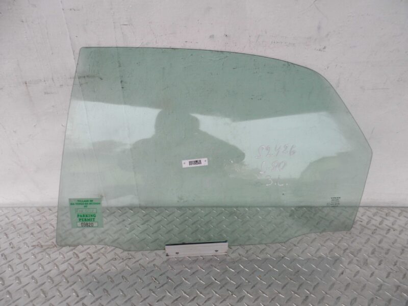 Изображение товара 106260 - 00106260 steklo dveri zadnej levoj Volvo 850