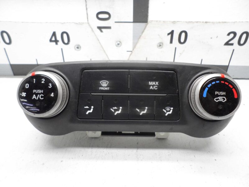 Изображение товара 106304 - 00106304 pereklyuchatel otopitelya Mercedes CLA