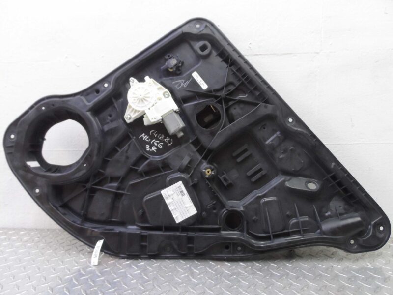 Изображение товара 106333 - 00106333 steklopodemnik zadnij pravyj Ford Mondeo