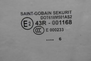 Изображение товара 106880 - 00106880 steklo dveri perednej levoj Toyota Matrix 2