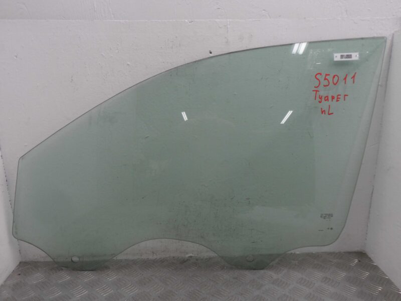 Изображение товара 106880 - 00106880 steklo dveri perednej levoj Toyota Matrix