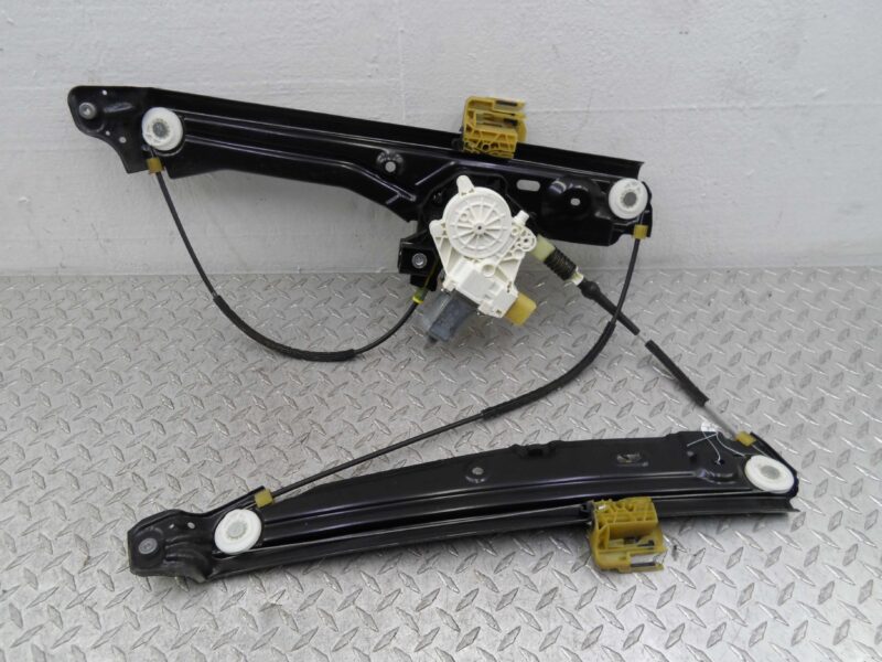 Изображение товара 106895 - 00106895 steklopodemnik perednij levyj