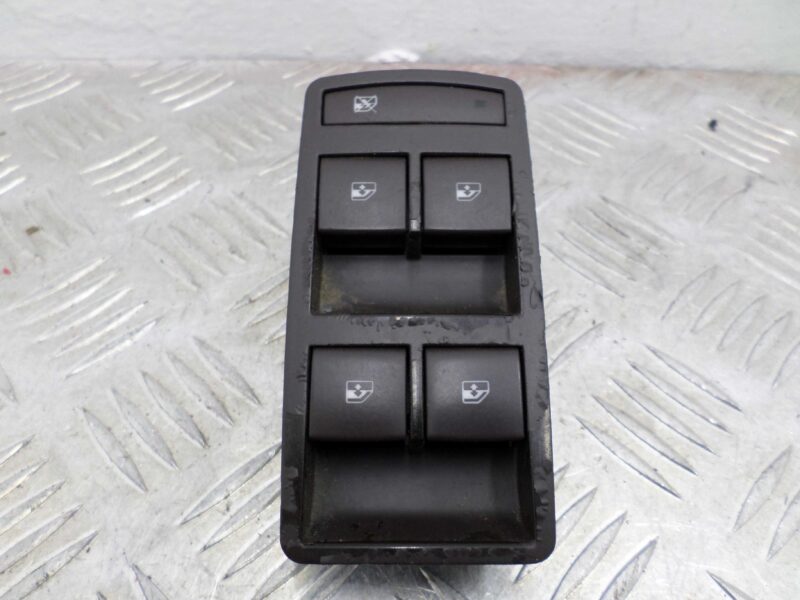 Изображение товара 220379 - 00106915 knopka steklopodemnika