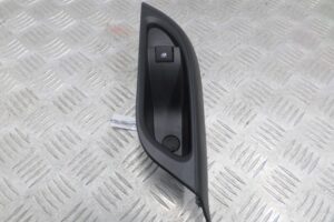 Изображение товара 106931 - 00106931 knopka steklopodemnika 2