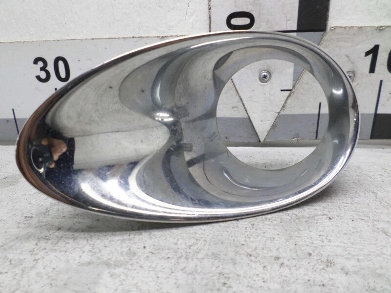 Изображение товара 106933 - 00106933 zaglushka (reshetka) v bamper Toyota Hiace