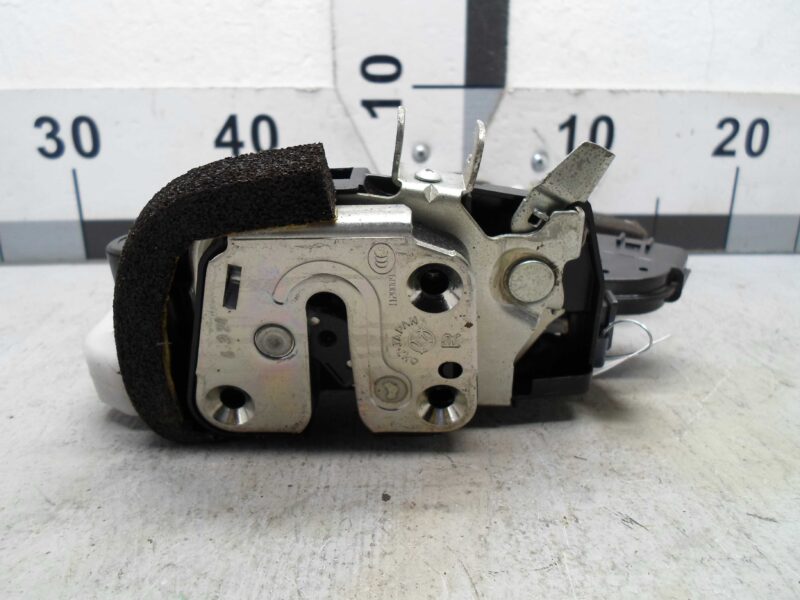 Изображение товара 106941 - 00106941 zamok dveri zadnej levoj