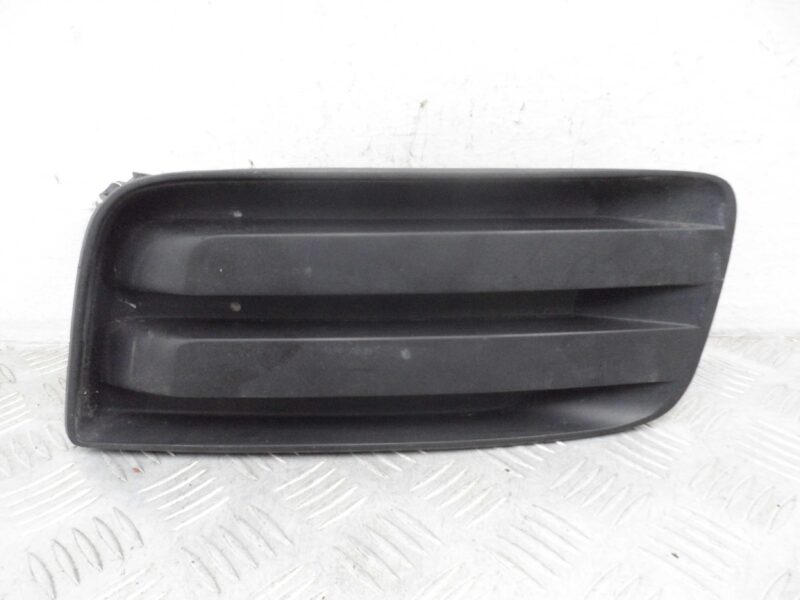 Изображение товара 106997 - 00106997 zaglushka (reshetka) v bamper Citroen Berlingo