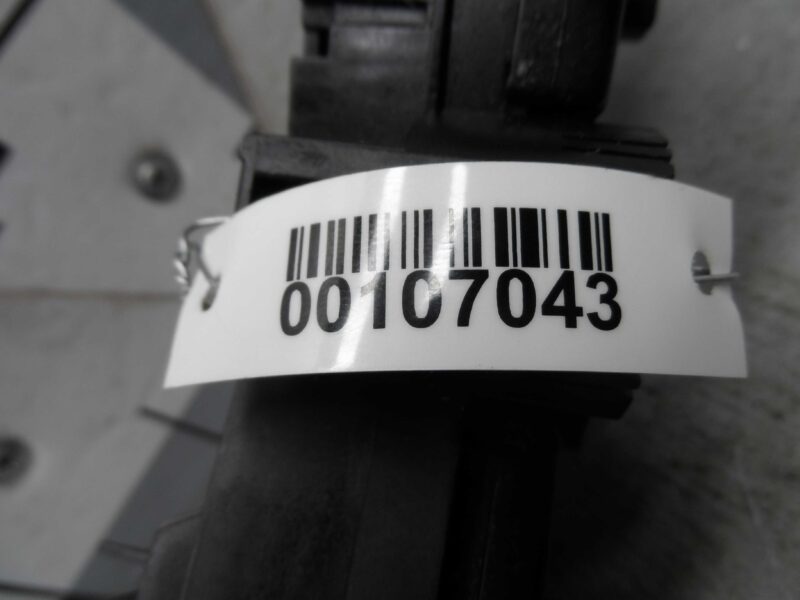 Изображение товара 107043 - 00107043 pereklyuchatel podrulevoj (strekoza) Audi TT 6