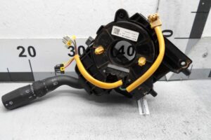 Изображение товара 107128 - 00107128 pereklyuchatel podrulevoj (strekoza) BMW 4 Series