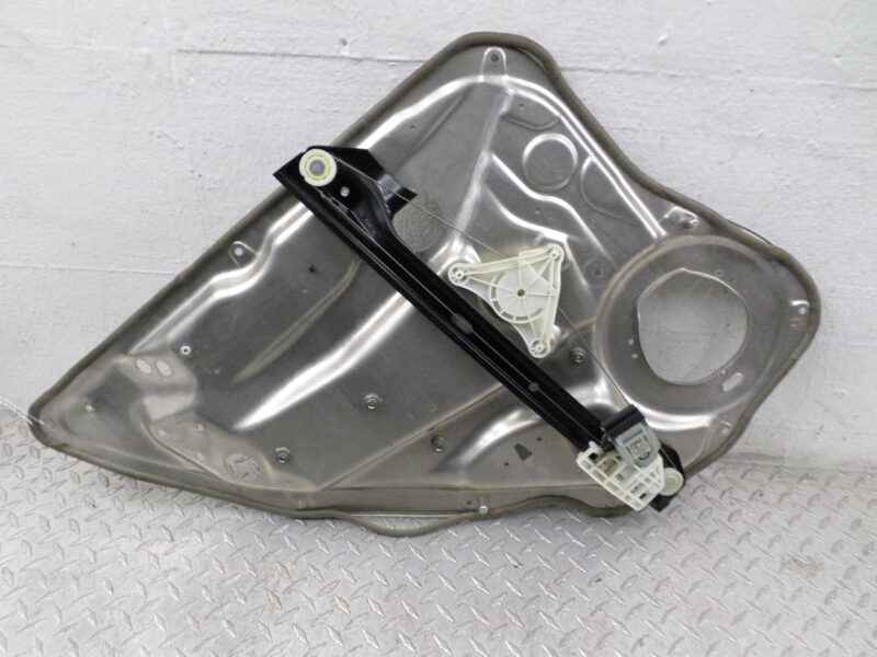 Изображение товара 107183 - 00107183 steklopodemnik zadnij pravyj Honda Ridgeline