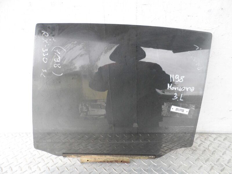 Изображение товара 107196 - 00107196 steklo dveri zadnej levoj BMW X1