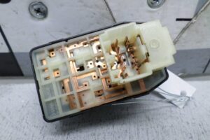 Изображение товара 107236 - 00107236 dzhojstik regulirovki zerkal 2