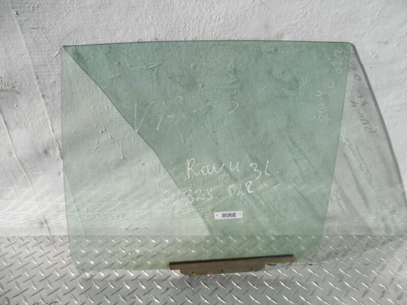 Изображение товара 107252 - 00107252 steklo dveri zadnej levoj Rover 75
