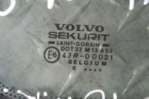 Изображение товара 107334 - 00107334 steklo kuzovnoe levoe Volvo S70 2
