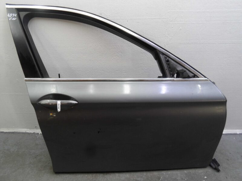 Изображение товара 107335 - 00107335 dver perednyaya pravaya