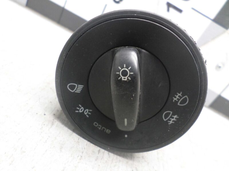 Изображение товара 107520 - 00107520 pereklyuchatel sveta Mercedes A klasse