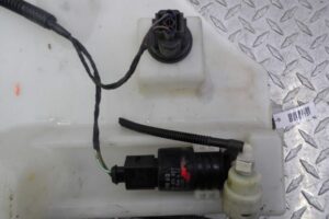 Изображение товара 107731 - 00107731 bachok omyvatelya Toyota Corolla Verso 3