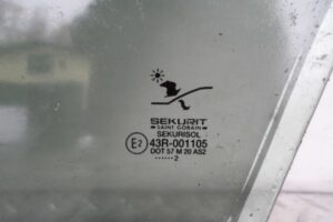 Изображение товара 107884 - 00107884 steklo dveri perednej levoj 1