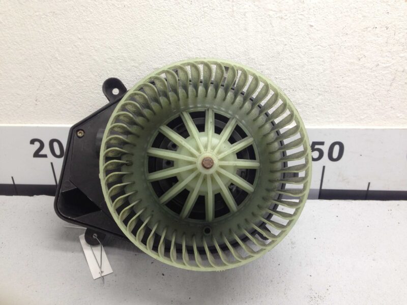 Изображение товара 107888 - 00107888 ventilyator otopitelya (motorchik pechki) Volkswagen Up