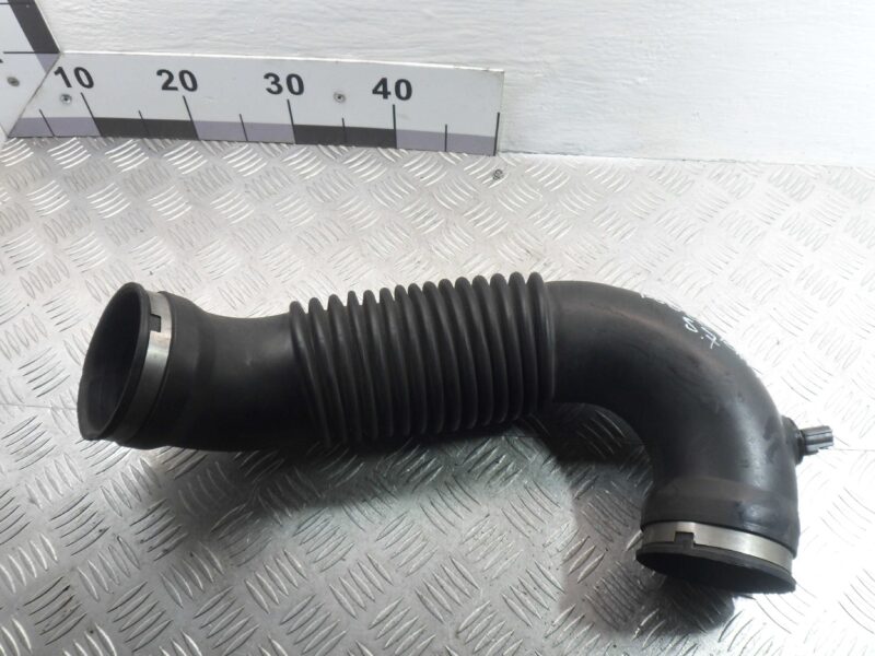 Изображение товара 108208 - 00108208 patrubok vozdushnogo filtra