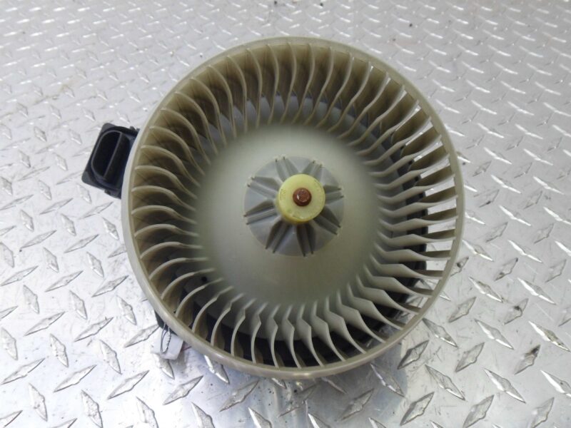 Изображение товара 108324 - 00108324 ventilyator otopitelya (motorchik pechki)