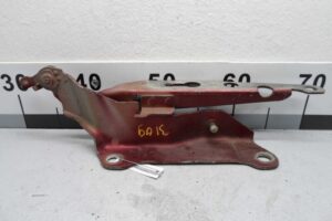 Изображение товара 108447 - 00108447 petlya kapota levaya Volvo V50 1