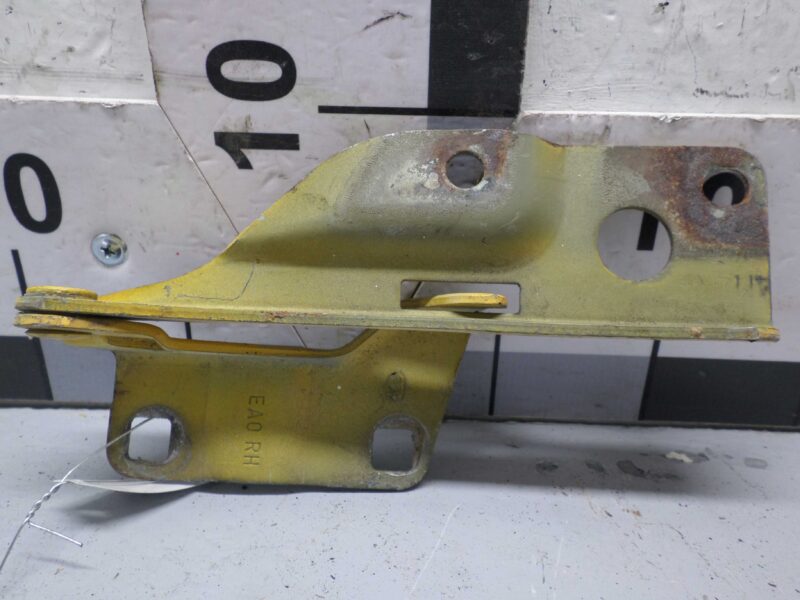 Изображение товара 108525 - 00108525 petlya kapota pravaya