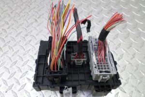 Изображение товара 108546 - 00108546 blok predokhranitelej Pontiac Vibe 2