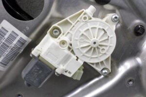 Изображение товара 108639 - 00108639 steklopodemnik zadnij levyj Honda Ridgeline 3