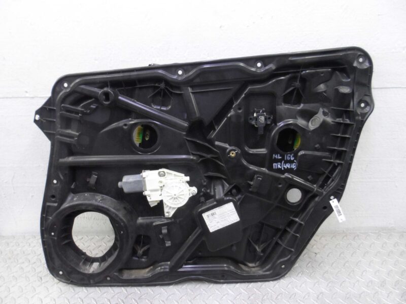 Изображение товара 108830 - 00108830 steklopodemnik perednij pravyj Ford Mondeo