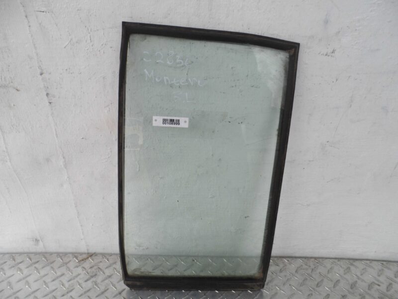 Изображение товара 108999 - 00108999 steklo dveri zadnej levoj Isuzu Rodeo