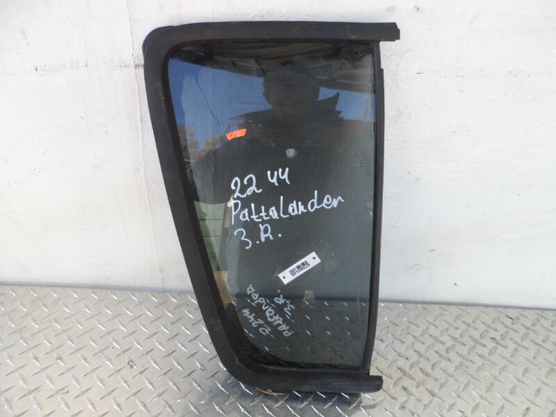 Изображение товара 109029 - 00109029 steklo dveri zadnej pravoj LDV Convoy