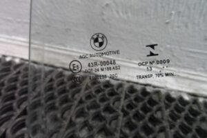 Изображение товара 109481 - 00109481 steklo dveri zadnej levoj 2