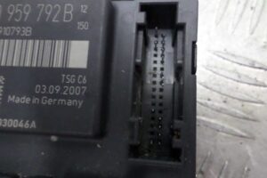 Изображение товара 109833 - 00109833 blok upravleniya perednej pravoj dveri 1