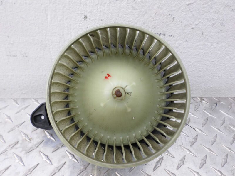 Изображение товара 109844 - 00109844 ventilyator otopitelya (motorchik pechki)