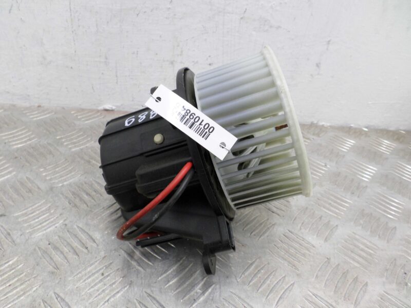 Изображение товара 109846 - 00109846 ventilyator otopitelya (motorchik pechki)