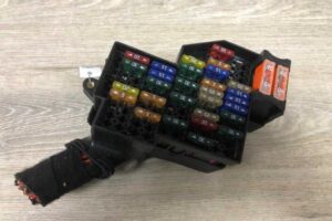 Изображение товара 109867 - 00109867 blok predokhranitelej Toyota Corolla Verso