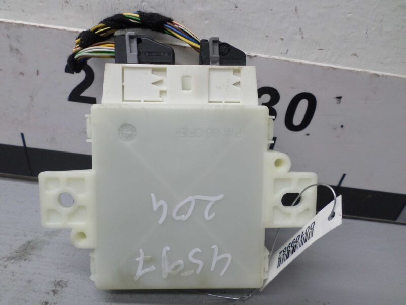 Изображение товара 109982 - 00109982 blok upravleniya parktronikami Honda Ridgeline