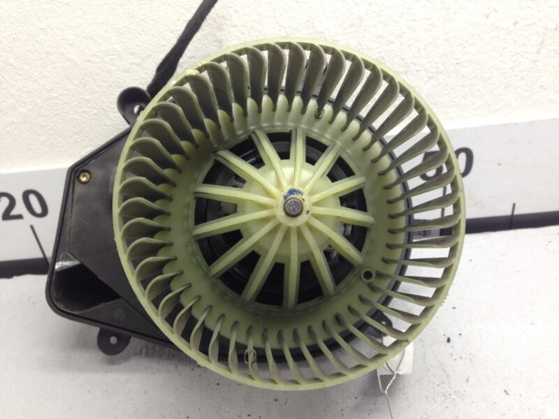 Изображение товара 110045 - 00110045 ventilyator otopitelya (motorchik pechki) Volkswagen Fox