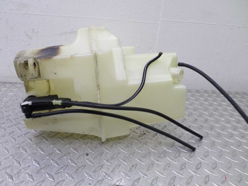 Изображение товара 110095 - 00110095 bachok omyvatelya Volvo V50