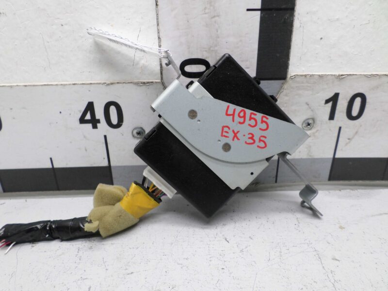 Изображение товара 110136 - 00110136 blok upravleniya parktronikami Toyota Hiace