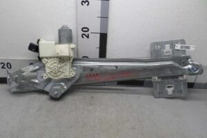 Изображение товара 110244 - 00110244 steklopodemnik perednij pravyj Skoda Yeti