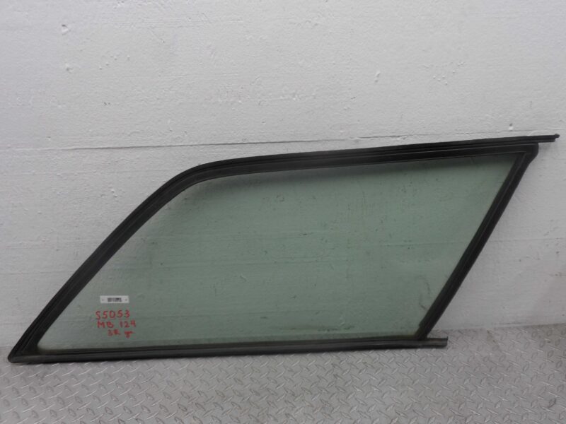 Изображение товара 110314 - 00110314 steklo kuzovnoe pravoe Ford Focus
