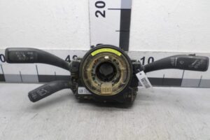 Изображение товара 110440 - 00110440 pereklyuchatel podrulevoj (strekoza) Toyota Corolla Verso