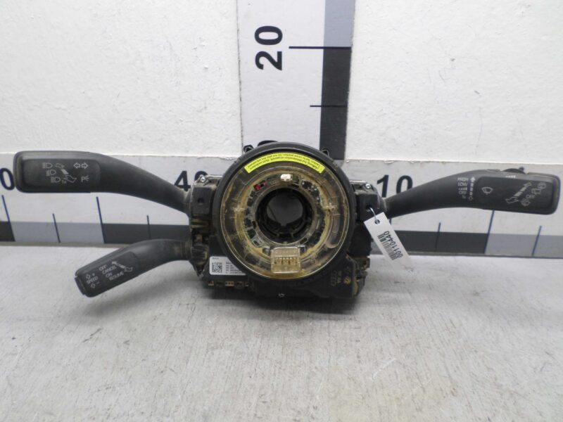 Изображение товара 110440 - 00110440 pereklyuchatel podrulevoj (strekoza) Toyota Corolla Verso