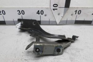 Изображение товара 110500 - 00110500 petlya kryshki bagazhnika Toyota Hiace 2